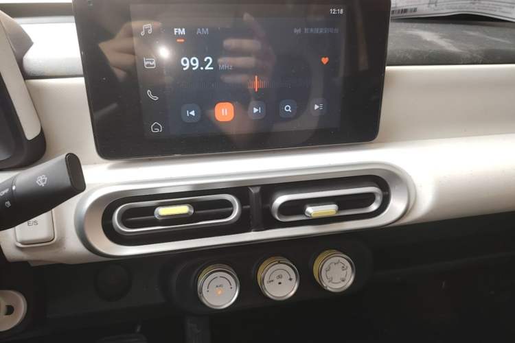 Used Wuling Hongguang MINIEV 2024 3rd Generation 215km Advanced Version Audio And AC Panel