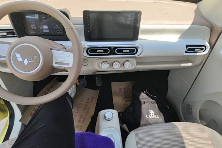 Used Wuling Hongguang MINIEV 2024 3rd Generation 215km Advanced Version Audio And AC Panel