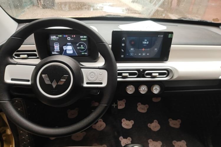 Used Wuling Hongguang MINIEV 2024 3rd Generation 215km Advanced Version Center Console