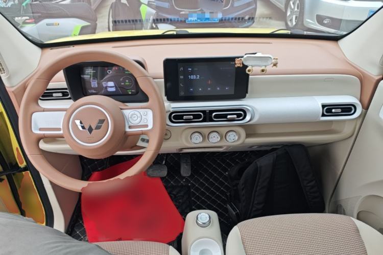 Used Wuling Hongguang MINIEV 2024 3rd Generation 215km Advanced Version Center Console