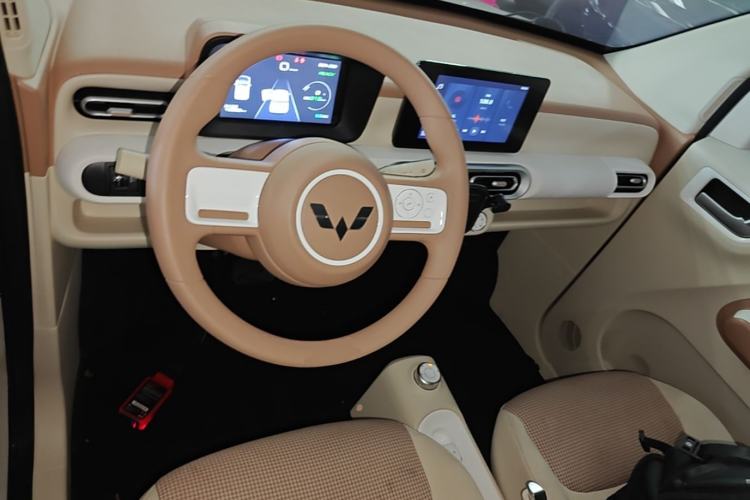 Used Wuling Hongguang MINIEV 2024 3rd Generation 215km Advanced Version Center Console