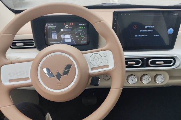 Used Wuling Hongguang MINIEV 2024 3rd Generation 215km Youth Edition Center Console