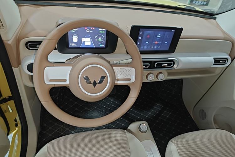 Used Wuling Hongguang MINIEV 2024 3rd Generation 215km Advanced Version Center Console