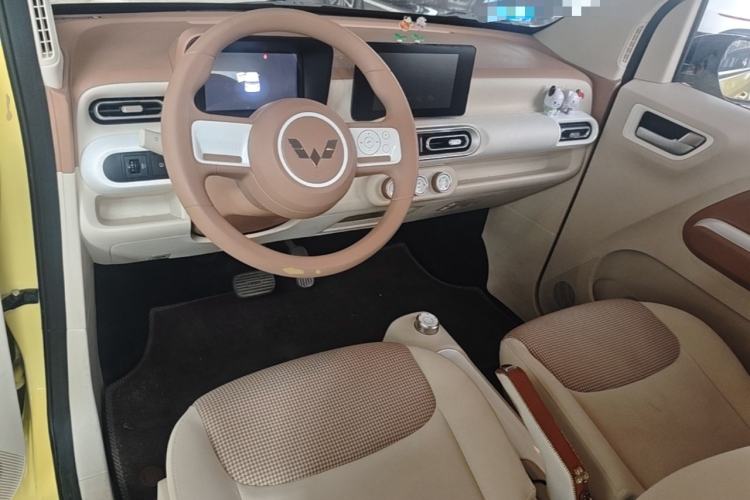 Used Wuling Hongguang MINIEV 2024 3rd Generation 215km Advanced Version Center Console