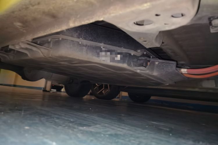 Used Wuling Hongguang MINIEV 2024 3rd Generation 215km Advanced Version Chassis Front Right