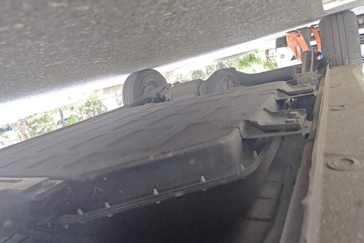 Used Wuling Hongguang MINIEV 2024 3rd Generation 215km Youth Edition Chassis Front Right