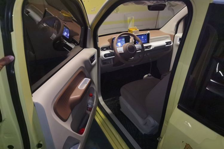 Used Wuling Hongguang MINIEV 2024 3rd Generation 215km Advanced Version Driver Seat