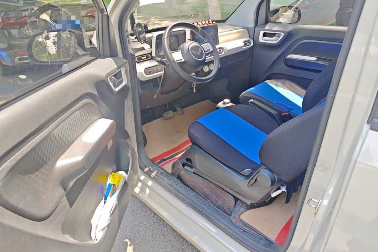 Used Wuling Hongguang MINIEV 2024 3rd Generation 215km Youth Edition Driver Seat