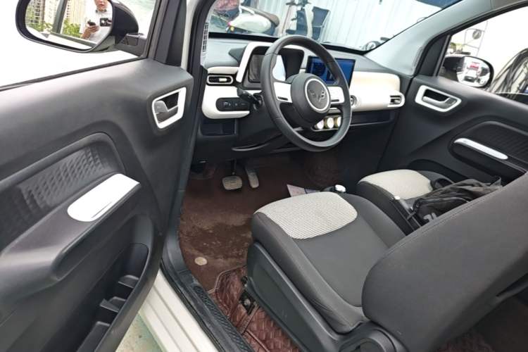 Used Wuling Hongguang MINIEV 2024 3rd Generation 215km Youth Edition Driver Seat