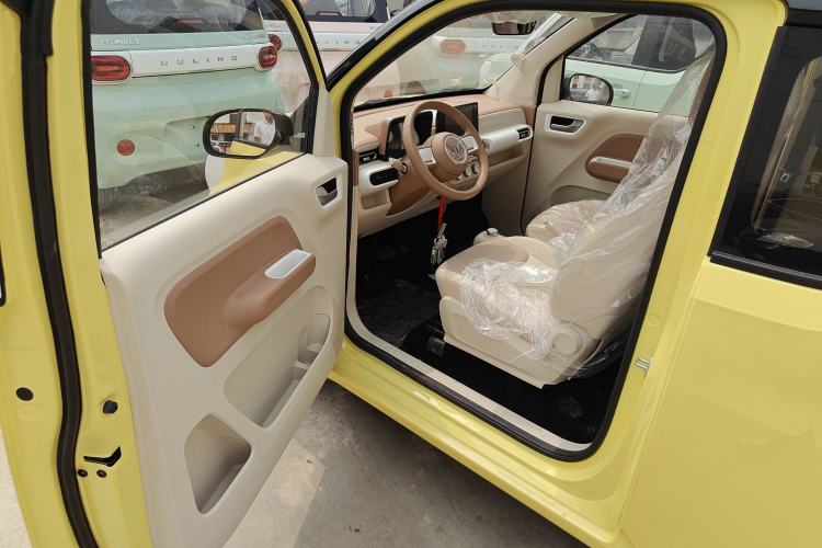 Used Wuling Hongguang MINIEV 2024 3rd Generation 170 km Driver Seat