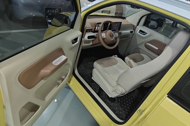 Used Wuling Hongguang MINIEV 2024 3rd Generation 215km Advanced Version Driver Seat