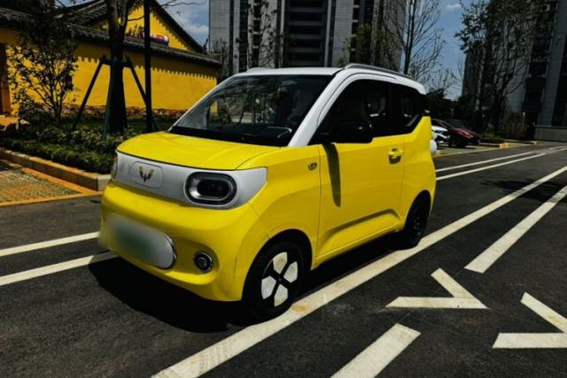 Used Wuling Hongguang MINIEV 2024 3rd Generation 215km Advanced Version
