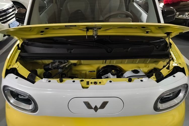 Used Wuling Hongguang MINIEV 2024 3rd Generation 215km Advanced Version Engine Bay