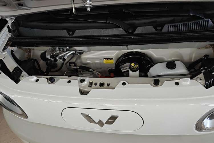 Used Wuling Hongguang MINIEV 2024 3rd Generation 215km Advanced Version Engine Bay