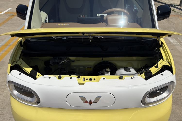 Used Wuling Hongguang MINIEV 2024 3rd Generation 215km Advanced Version Engine Bay