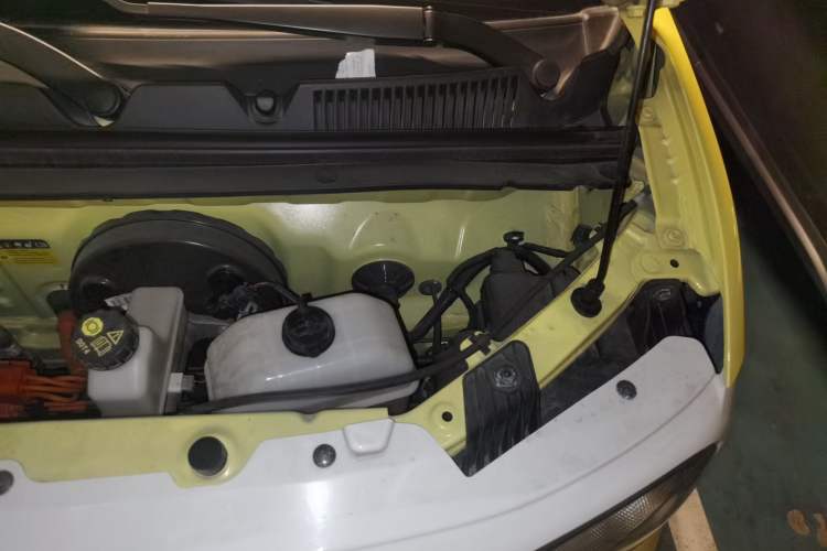 Used Wuling Hongguang MINIEV 2024 3rd Generation 215km Advanced Version Engine Bay Left