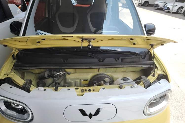 Used Wuling Hongguang MINIEV 2024 3rd Generation 215km Advanced Version Engine Bay