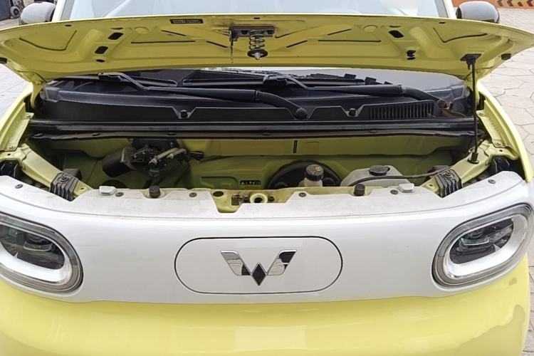 Used Wuling Hongguang MINIEV 2024 3rd Generation 215km Advanced Version Engine Bay