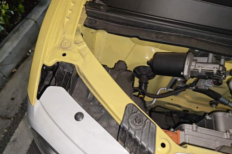 Used Wuling Hongguang MINIEV 2024 3rd Generation 215km Youth Edition Engine Bay Right