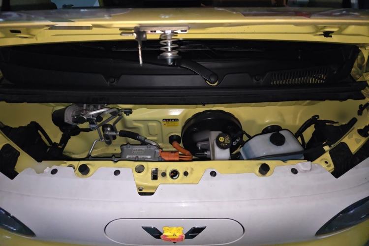 Used Wuling Hongguang MINIEV 2024 3rd Generation 215km Advanced Version Engine Bay