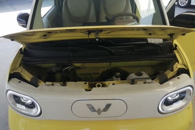 Used Wuling Hongguang MINIEV 2024 3rd Generation 215km Advanced Version Engine Bay