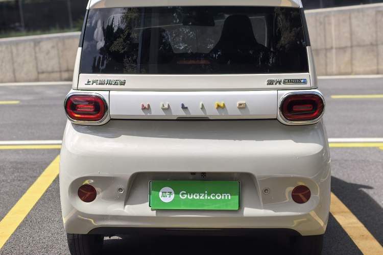 Used Wuling Hongguang MINIEV 2024 3rd Generation 215km Advanced Version Exterior 1