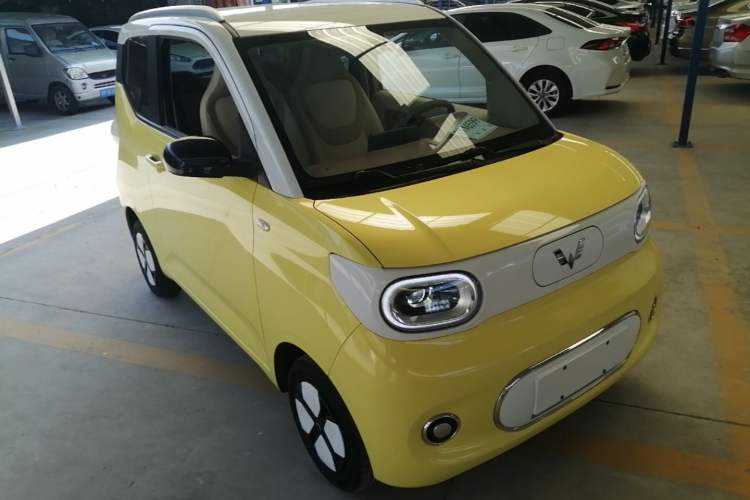 Used Wuling Hongguang MINIEV 2024 3rd Generation 215km Advanced Version Exterior 1
