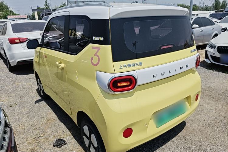 Used Wuling Hongguang MINIEV 2024 3rd Generation 215km Advanced Version Exterior 2