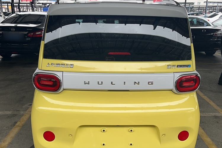 Used Wuling Hongguang MINIEV 2024 3rd Generation 215km Advanced Version Exterior 2