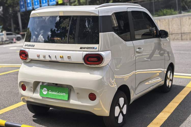 Used Wuling Hongguang MINIEV 2024 3rd Generation 215km Advanced Version Exterior 2