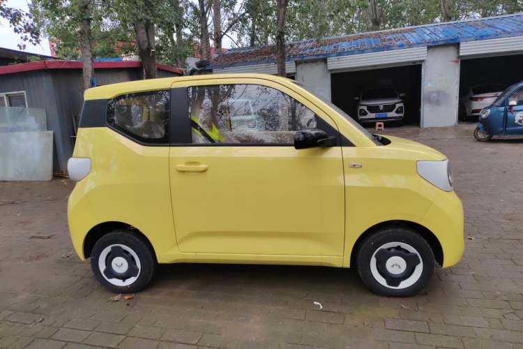 Used Wuling Hongguang MINIEV 2024 3rd Generation 215km Youth Edition Exterior 2