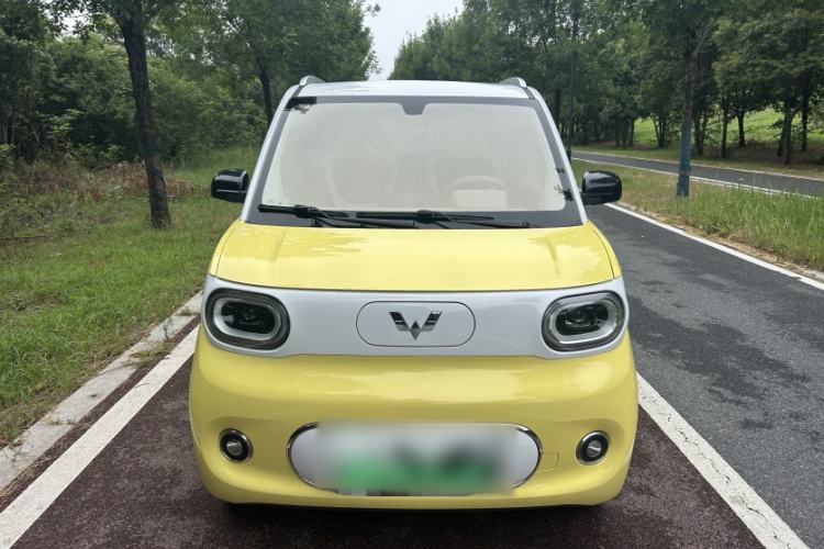 Used Wuling Hongguang MINIEV 2024 3rd Generation 215km Advanced Version Exterior 4