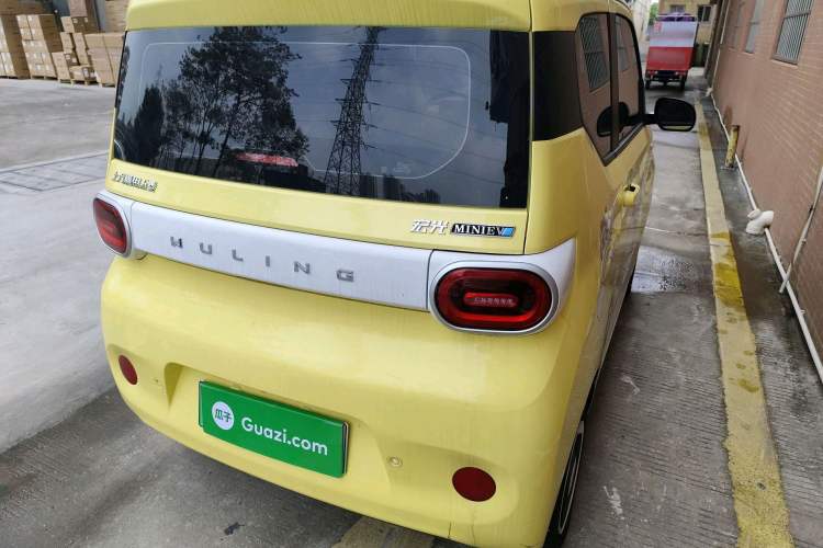 Used Wuling Hongguang MINIEV 2024 3rd Generation 215km Youth Edition Exterior 4