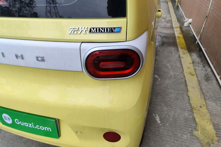 Used Wuling Hongguang MINIEV 2024 3rd Generation 215km Youth Edition Exterior 5