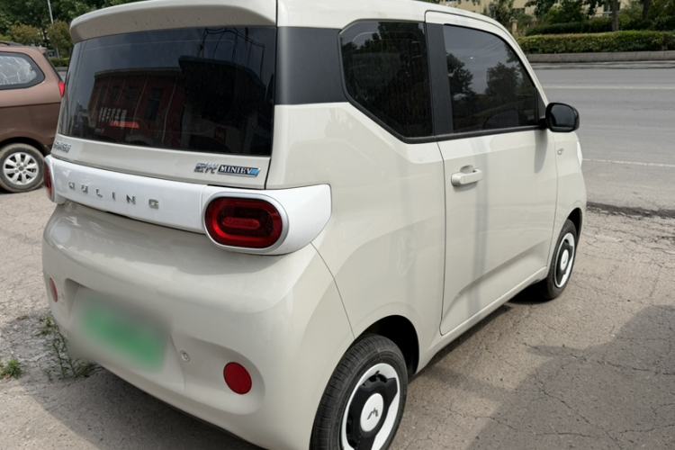Used Wuling Hongguang MINIEV 2024 3rd Generation 215km Youth Edition Exterior 5