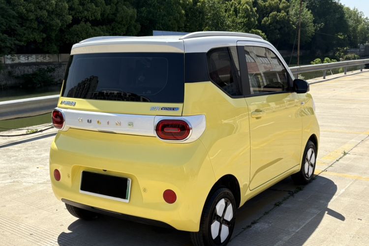 Used Wuling Hongguang MINIEV 2024 3rd Generation 215km Advanced Version Exterior 6