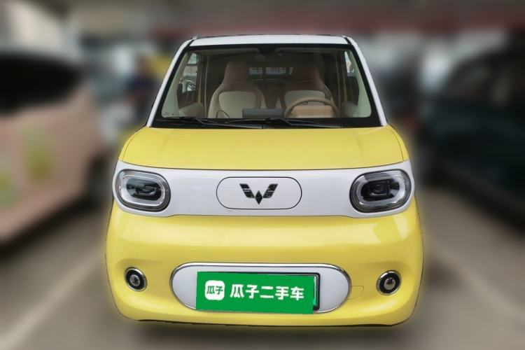 Used Wuling Hongguang MINIEV 2024 3rd Generation 215km Advanced Version Front