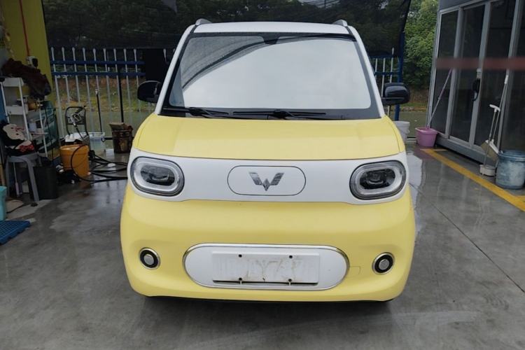 Used Wuling Hongguang MINIEV 2024 3rd Generation 215km Advanced Version Front