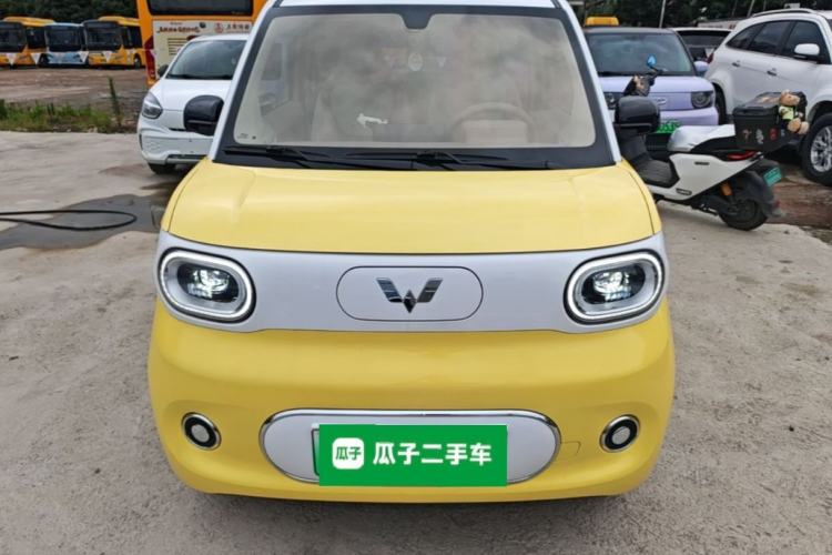 Used Wuling Hongguang MINIEV 2024 3rd Generation 215km Advanced Version Front