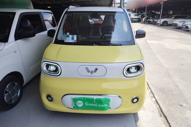 Used Wuling Hongguang MINIEV 2024 3rd Generation 215km Advanced Version Front