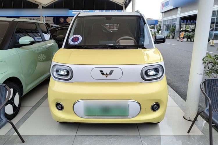 Used Wuling Hongguang MINIEV 2024 3rd Generation 215km Advanced Version Front