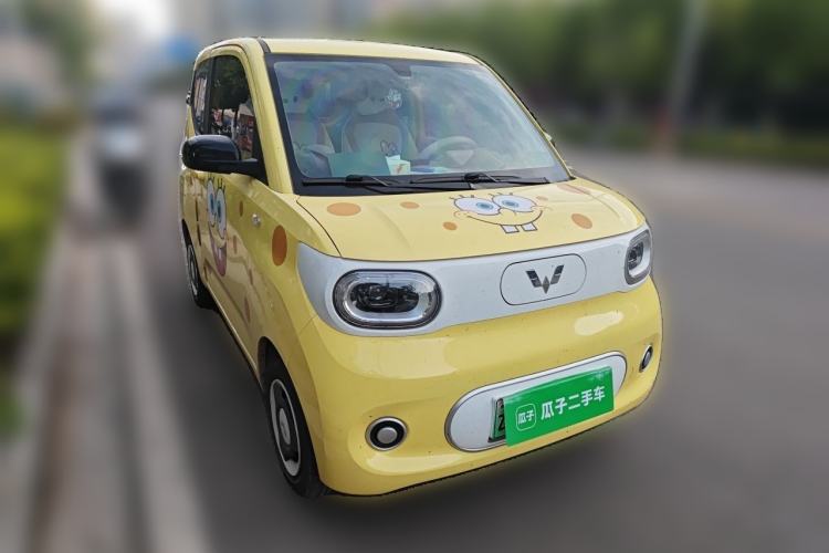Used Wuling Hongguang MINIEV 2024 3rd Generation 215km Youth Edition Front Right 45 Deg