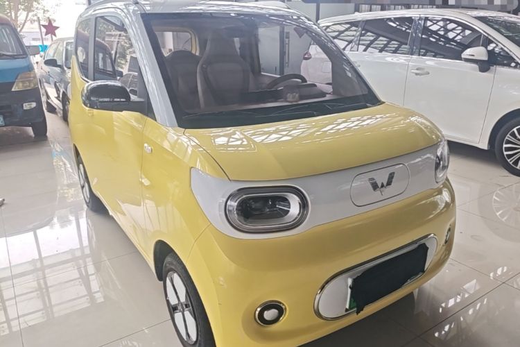 Used Wuling Hongguang MINIEV 2024 3rd Generation 215km Advanced Version Front Right 45 Deg