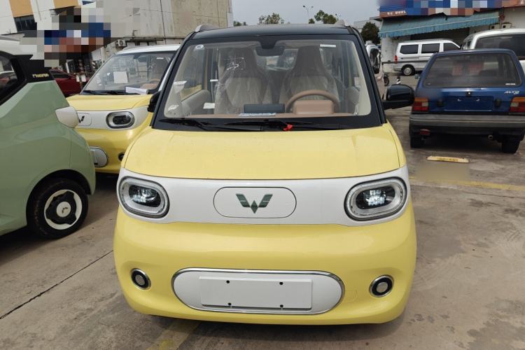 Used Wuling Hongguang MINIEV 2024 3rd Generation 170 km Front
