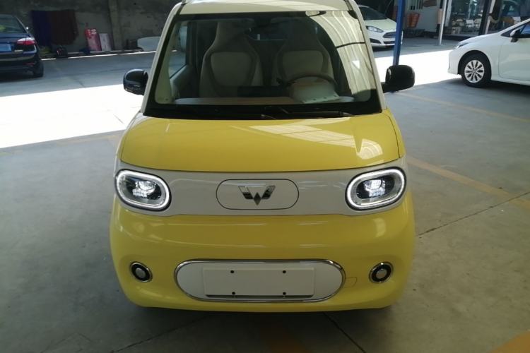 Used Wuling Hongguang MINIEV 2024 3rd Generation 215km Advanced Version Front