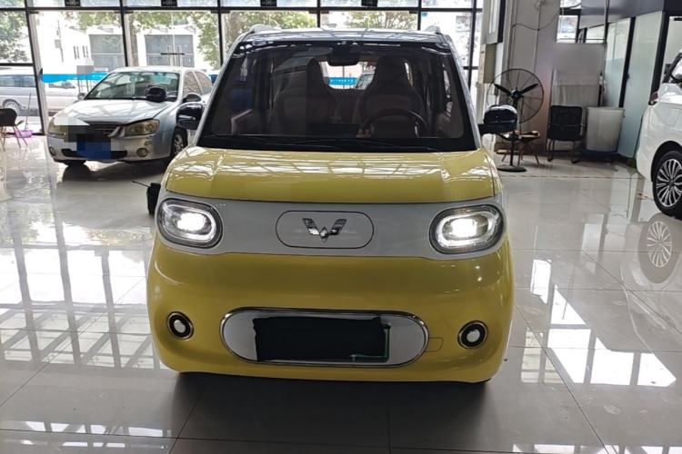 Used Wuling Hongguang MINIEV 2024 3rd Generation 215km Advanced Version Front
