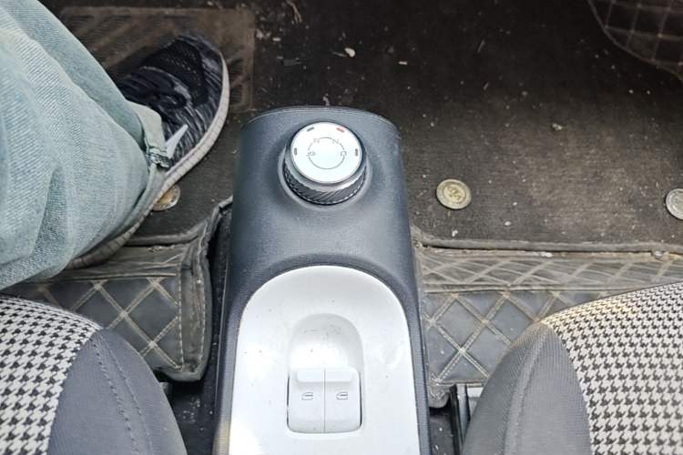 Used Wuling Hongguang MINIEV 2024 3rd Generation 215km Advanced Version Gear Lever