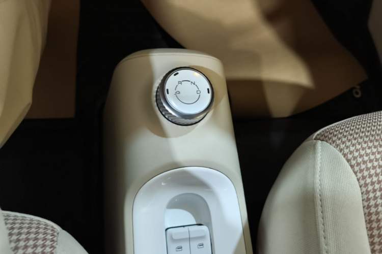 Used Wuling Hongguang MINIEV 2024 3rd Generation 215km Advanced Version Gear Lever
