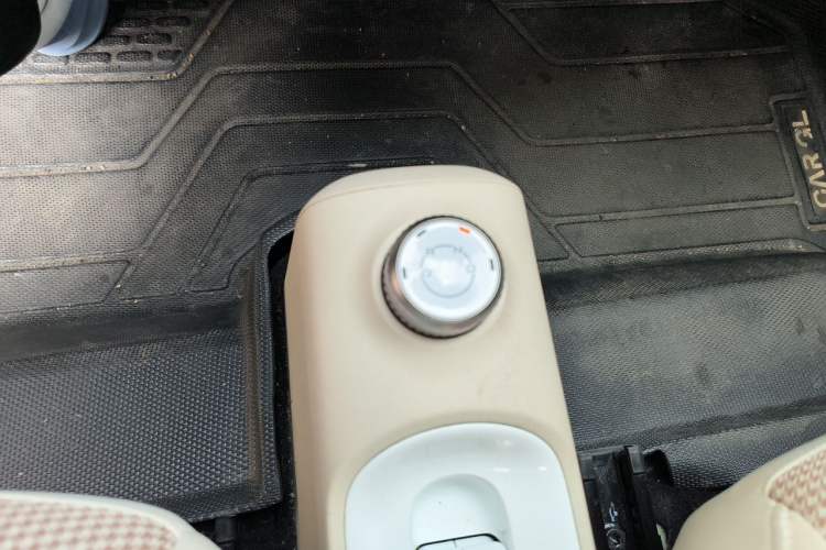 Used Wuling Hongguang MINIEV 2024 3rd Generation 215km Advanced Version Gear Lever