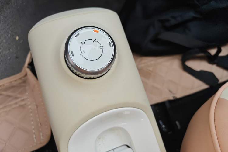 Used Wuling Hongguang MINIEV 2024 3rd Generation 215km Youth Edition Gear Lever